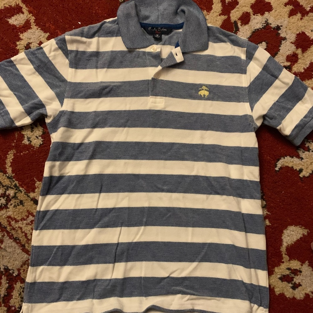 Button up - Picture 2 of 2